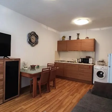 Katka, Apartamento Obzor